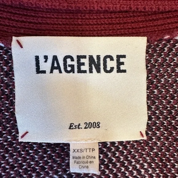 Authentic L’AGENCE Austin Jacquard Cape in Red Aztec | Size XXS - Picture 9 of 12
